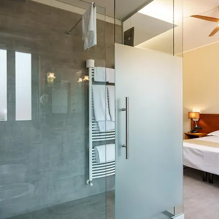 Отель Il Grappolo D'oro Монфорте-д'Альба