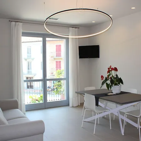 Отель Il Grappolo D'oro Монфорте-д'Альба