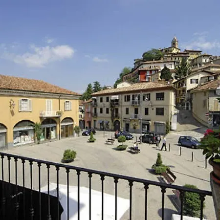 Il Grappolo D'oro 3* Монфорте-д'Альба