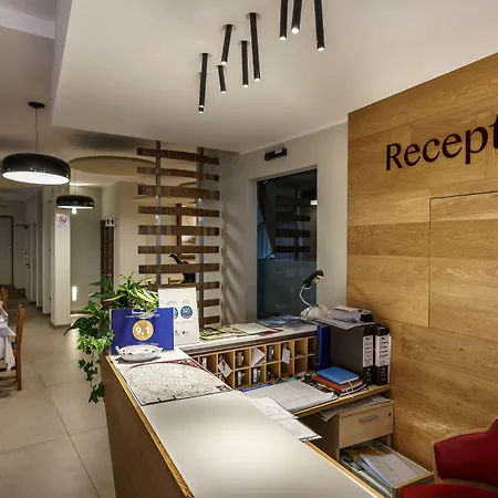 Отель Il Grappolo D'oro Монфорте-д'Альба