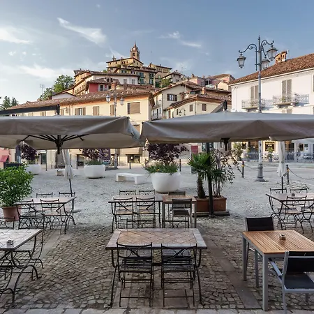 Il Grappolo D'oro Monforte dʼAlba