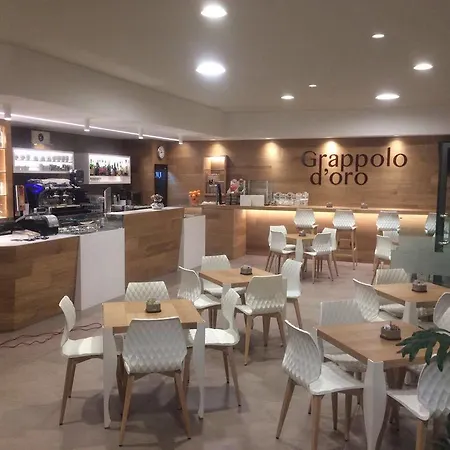 Il Grappolo D'oro モンフォルテ・ダルバ
