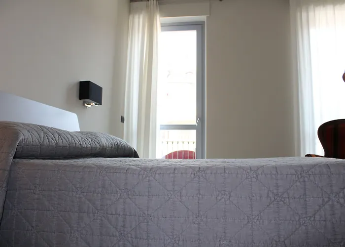 Il Grappolo D'oro ホテル 3*